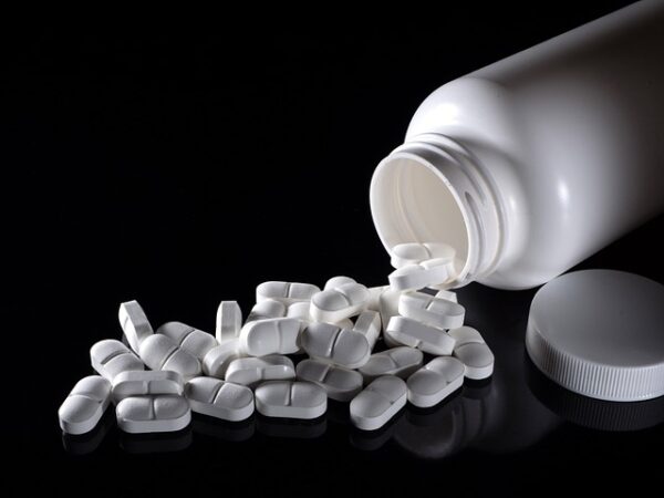 hollistic-health-medicine-640x480-22765223.jpeg