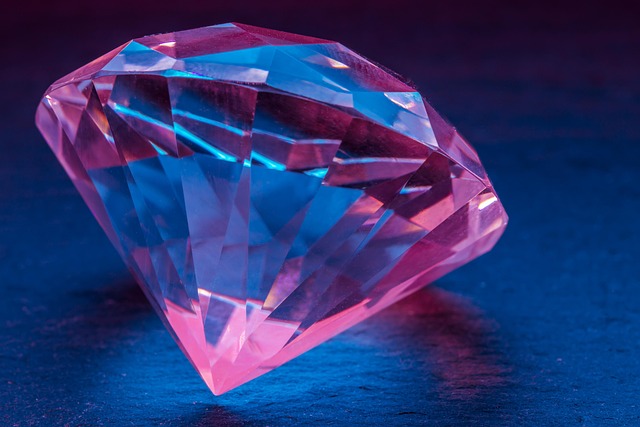 sell-your-diamonds-640x480-55925690.jpeg