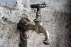 reliable-plumber-in-maryville-640x480-75582096.jpeg