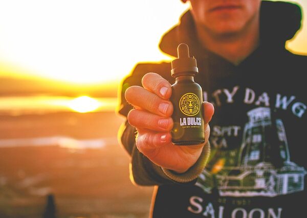 cbd-vapes-for-sale-640x480-4396905.jpeg