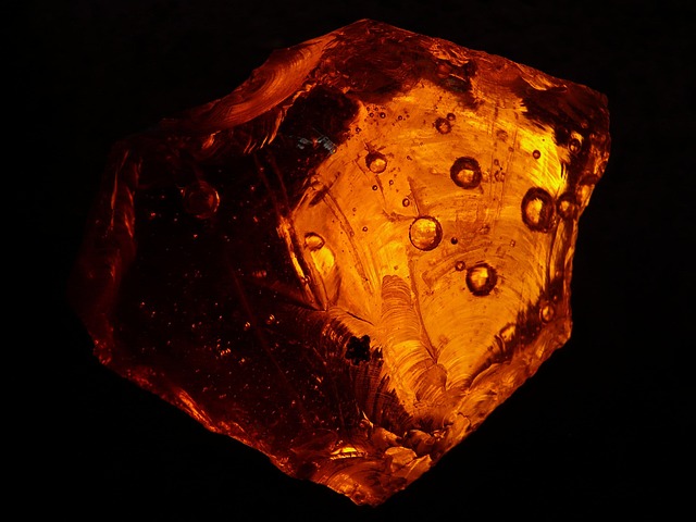 jewelry-equity-loans-640x480-35256080.jpeg