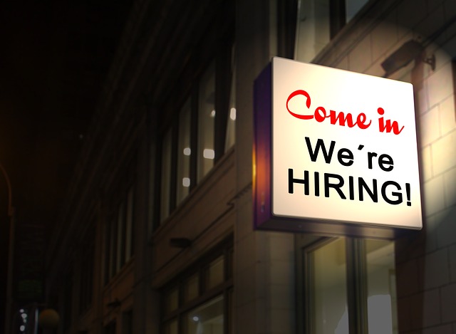 Cost of Custom Signs in Alcoa TN: Factors & Savings